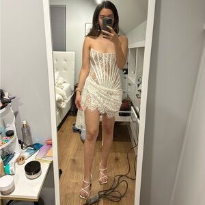 Heiress Beverly Hills: WHITE LACE CORSET DRAPED MINI DRESS